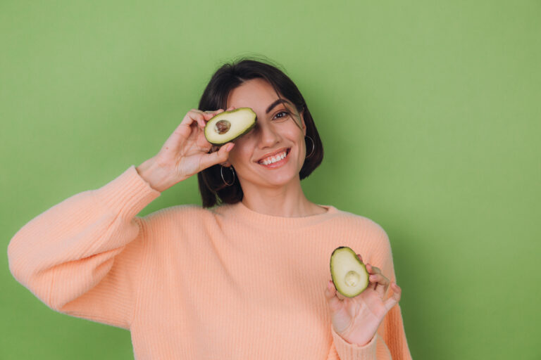Quante calorie ha un avocado, peso, quanto mangiarne? 28 quante calorie ha un avocado